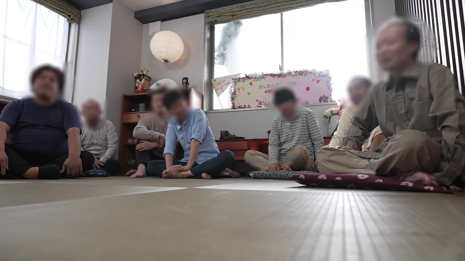 I&#039;m an old man! Only for ages 40 and over! If you can hold back on the temptation of the doll body, you can just have it all! Itkaichi Mei&#039;s super lip fan appreciation festival! - AV大平台-Chinese Subtitles, Adult Films, AV, China, Online Streaming