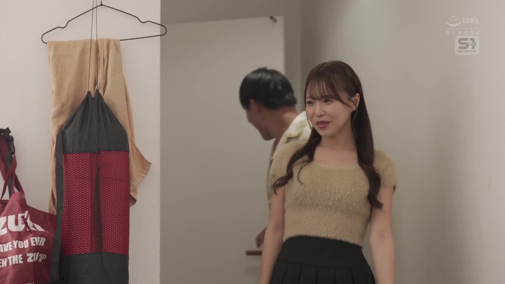 A story about the treatment she had when a giant DQN senior visited her first hair removal salon in her hometown. Hayasaka Hime - AV大平台-Chinese Subtitles, Adult Films, AV, China, Online Streaming