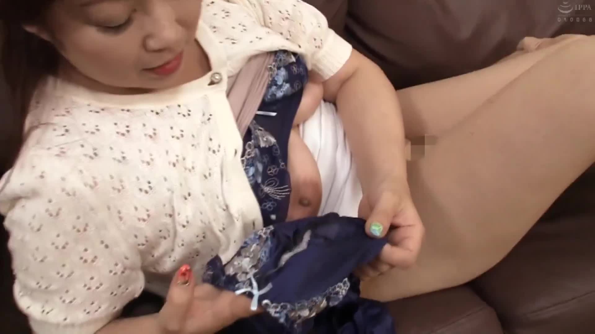 When the husband is out... the mother is forced to let her son handle her sexual needs 180 minutes - AV大平台-Chinese Subtitles, Adult Films, AV, China, Online Streaming