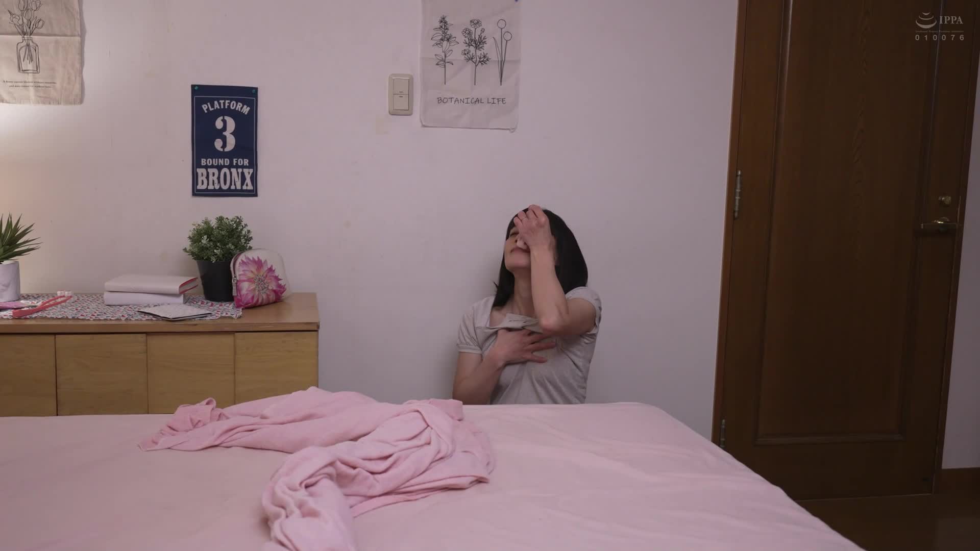 You make a middle-aged woman like me excited...what should I do... Hiraoka Rieko - AV大平台-Chinese Subtitles, Adult Films, AV, China, Online Streaming