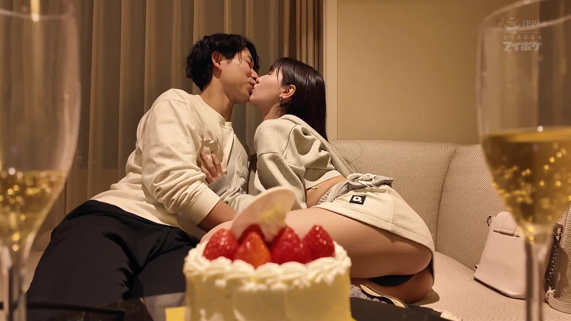 Sakura Sora Momo and continuous creampie 24-hour date H, endlessly entangled by nymphomaniacs and continuous climax. - AV大平台-Chinese Subtitles, Adult Films, AV, China, Online Streaming