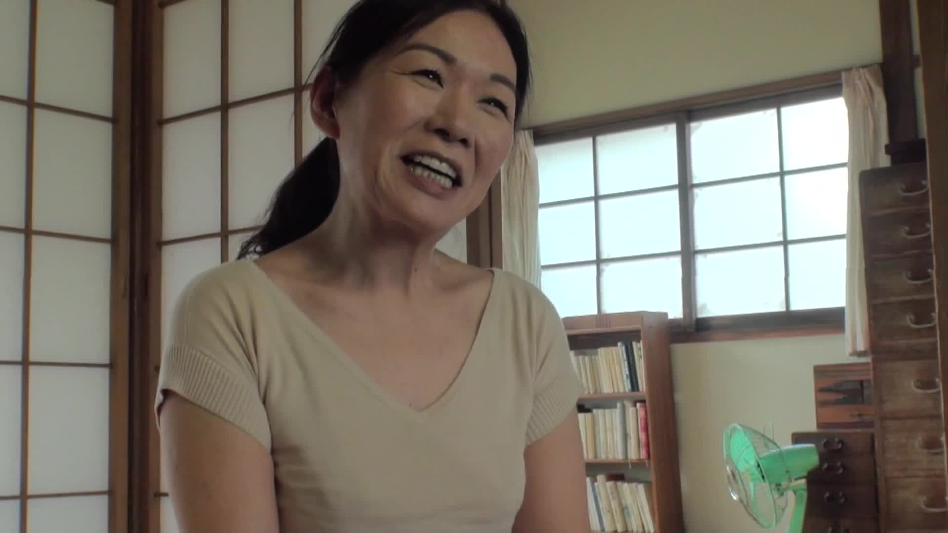 &quot;What&#039;s better about an aunt like this?&quot; I can&#039;t believe I&#039;m getting an erection from a 60-50-year-old man in the countryside...4 hours - AV大平台-Chinese Subtitles, Adult Films, AV, China, Online Streaming