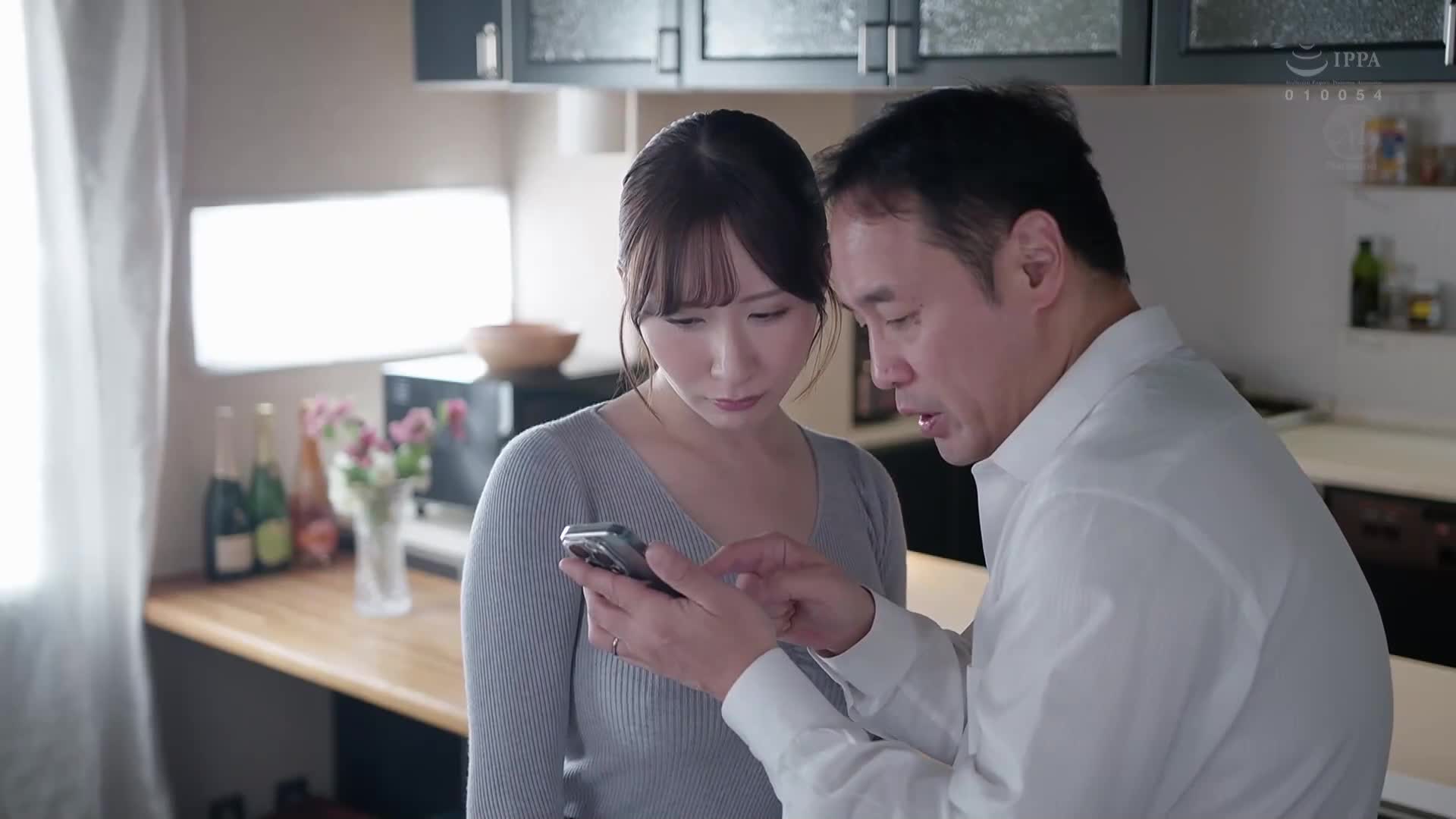 请和我顺从的变态妻子一起睡。 《独家》神圣J杯美乳「曝光」！ ！日下部加奈 - AV大平台-中文字幕,成人影片,AV,国产,线上看