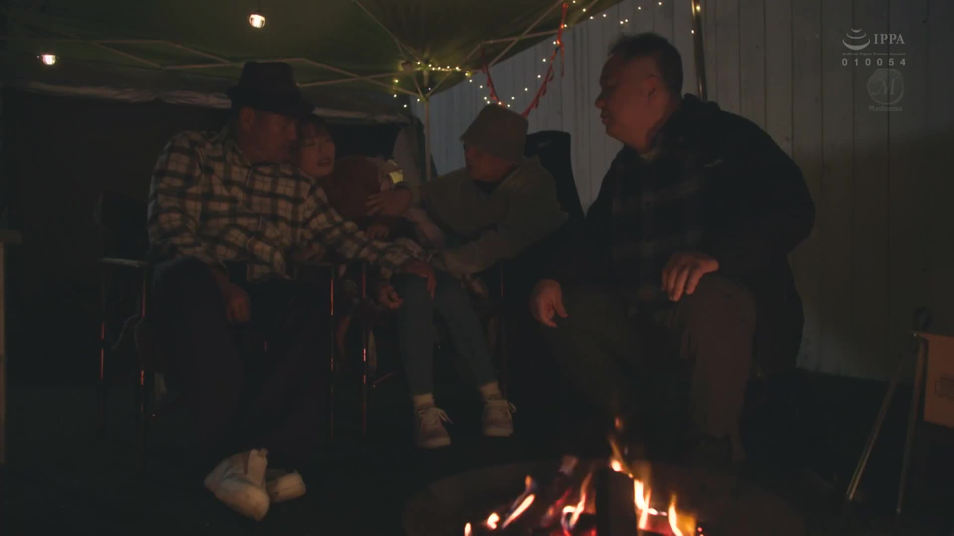 Town camp NTR - Shocking cheating footage of wife being creampied in a tent Tsukinoe Sui - AV大平台-Chinese Subtitles, Adult Films, AV, China, Online Streaming