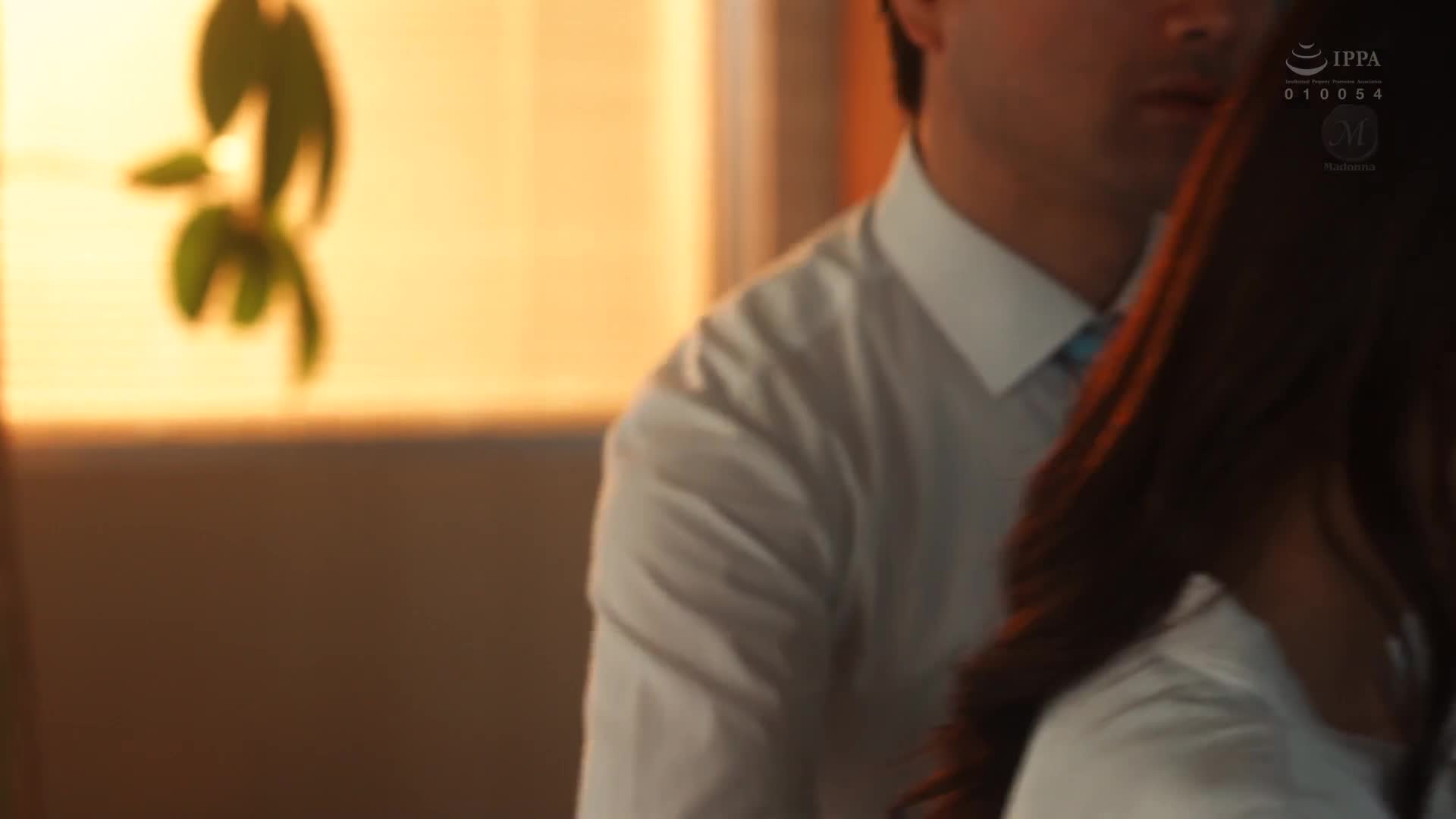 Female boss has an affair with SM, indulging in twisted stimulation and discipline. During lunch break, I was disciplined by my bad subordinates... Release the pleasure of a personal beauty, &quot;suffering.&quot; Takeuchi Yuki - AV大平台-Chinese Subtitles, Adult Films, AV, China, Online Streaming