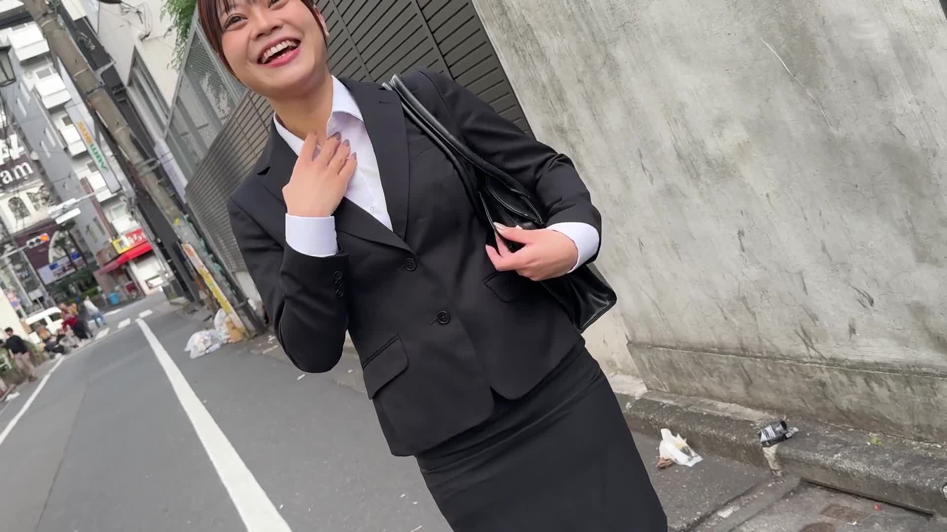 To all job seekers! Could you take off your raw pants and wear pantyhose directly and have fun doing some dry sex? ? She is wearing a ricks and rubbing her body lol. She blushes and gets horny when she inserts her 3cm through her pantyhose (^^;) She teases her pantyhose and inserts raw and then cont... - AV大平台-Chinese Subtitles, Adult Films, AV, China, Online Streaming