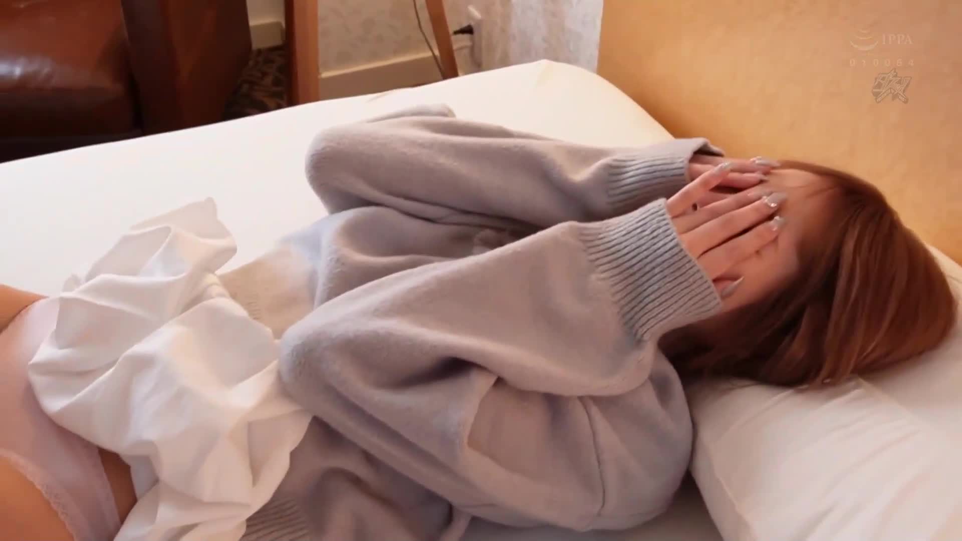 She licks her pussy more and more! The love juices drip and drip. Matsumoto Ichika, a LOVELOVE cunnilingus addiction that ends with continuous orgasms that will make you die - AV大平台-Chinese Subtitles, Adult Films, AV, China, Online Streaming