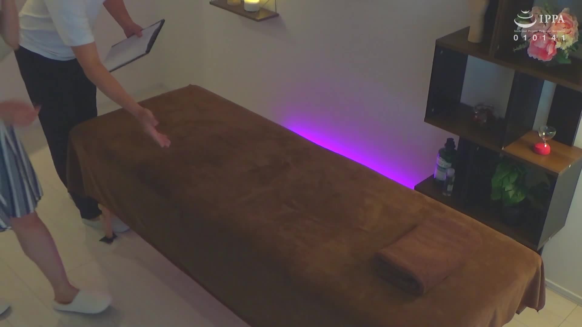[First time completely free] [Completely private room] [Creampie] [Hidden camera material data leaked] Married woman resort beauty salon 008 that is sure to seduce a handsome man. - AV大平台-Chinese Subtitles, Adult Films, AV, China, Online Streaming