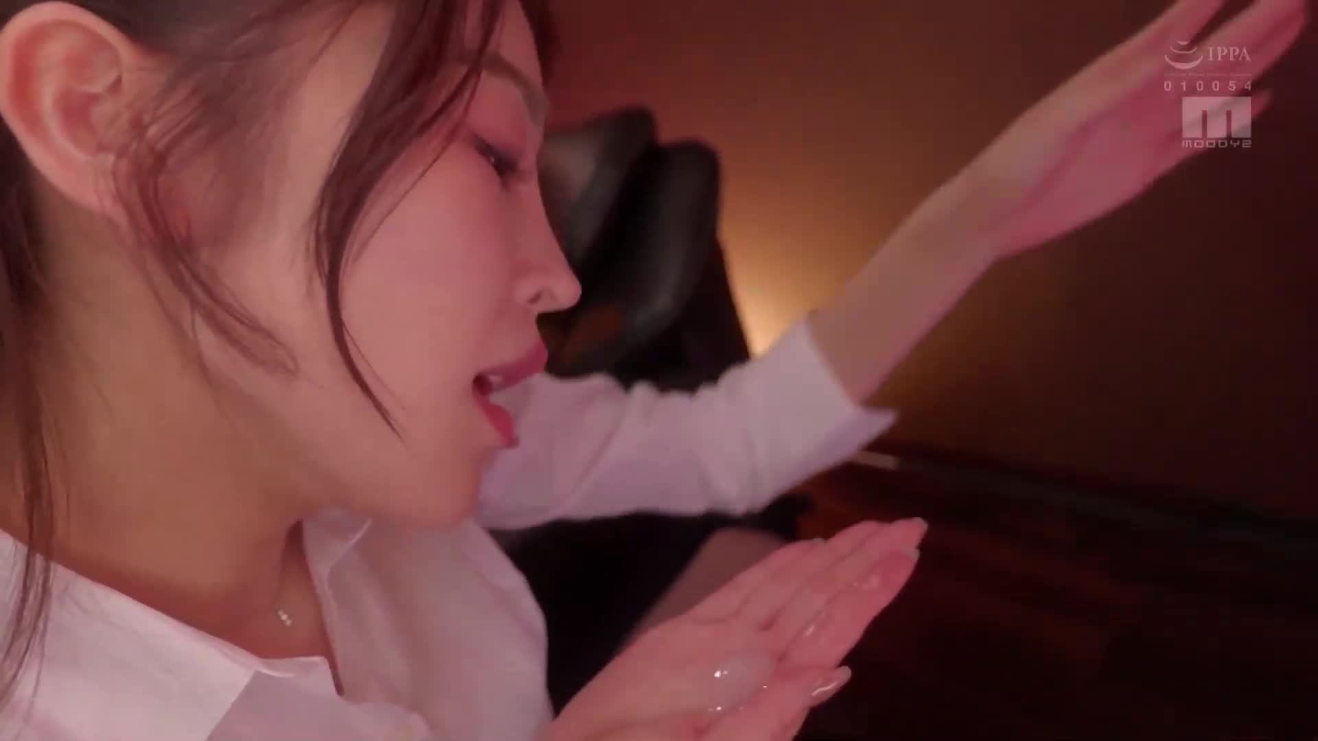 美腿长身的膝上袜美女，从迷人的缝隙中展现诱人的美鲍，提供热情的中出式风俗服务，这就是森日向子。 - AV大平台-中文字幕,成人影片,AV,国产,线上看