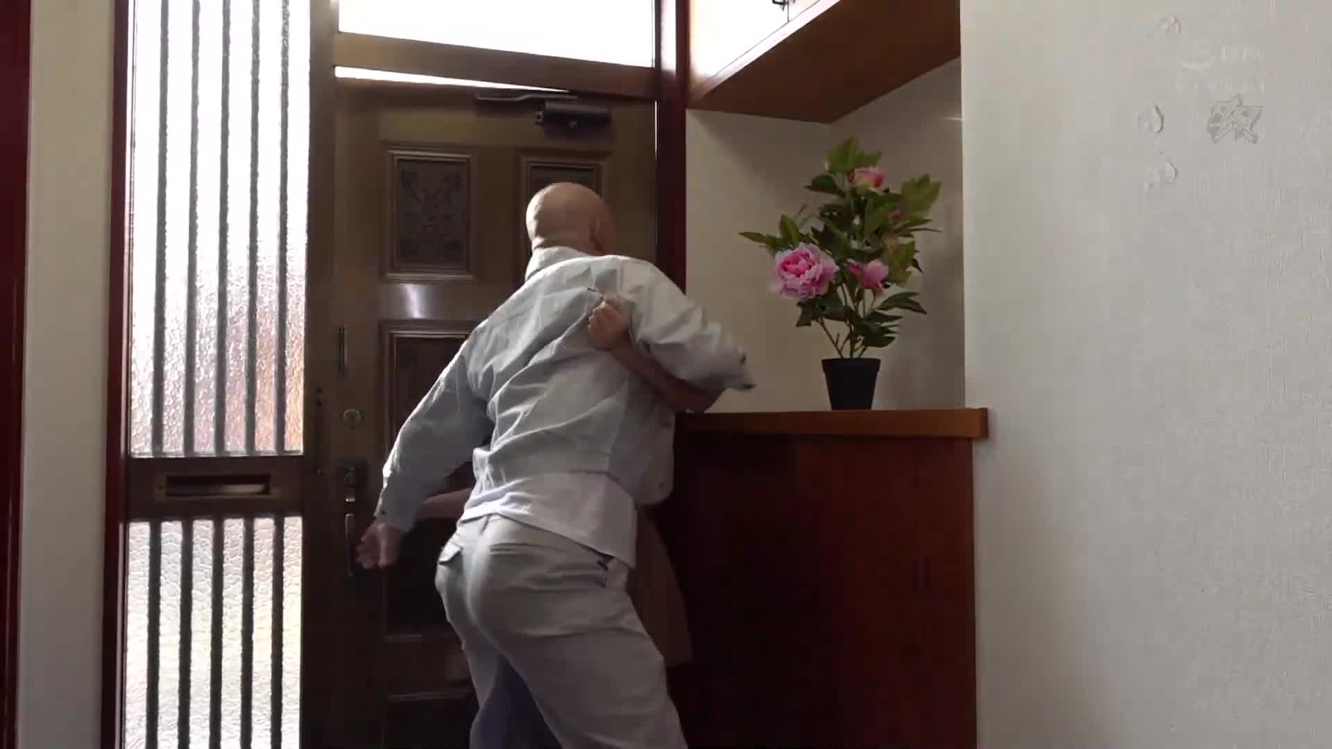 不行！只有内射要停止！ ！摇晃着巨乳，不停地在阴道深处进行强烈的插入，种子灌注的强奸50连发BEST。 - AV大平台-中文字幕,成人影片,AV,国产,线上看