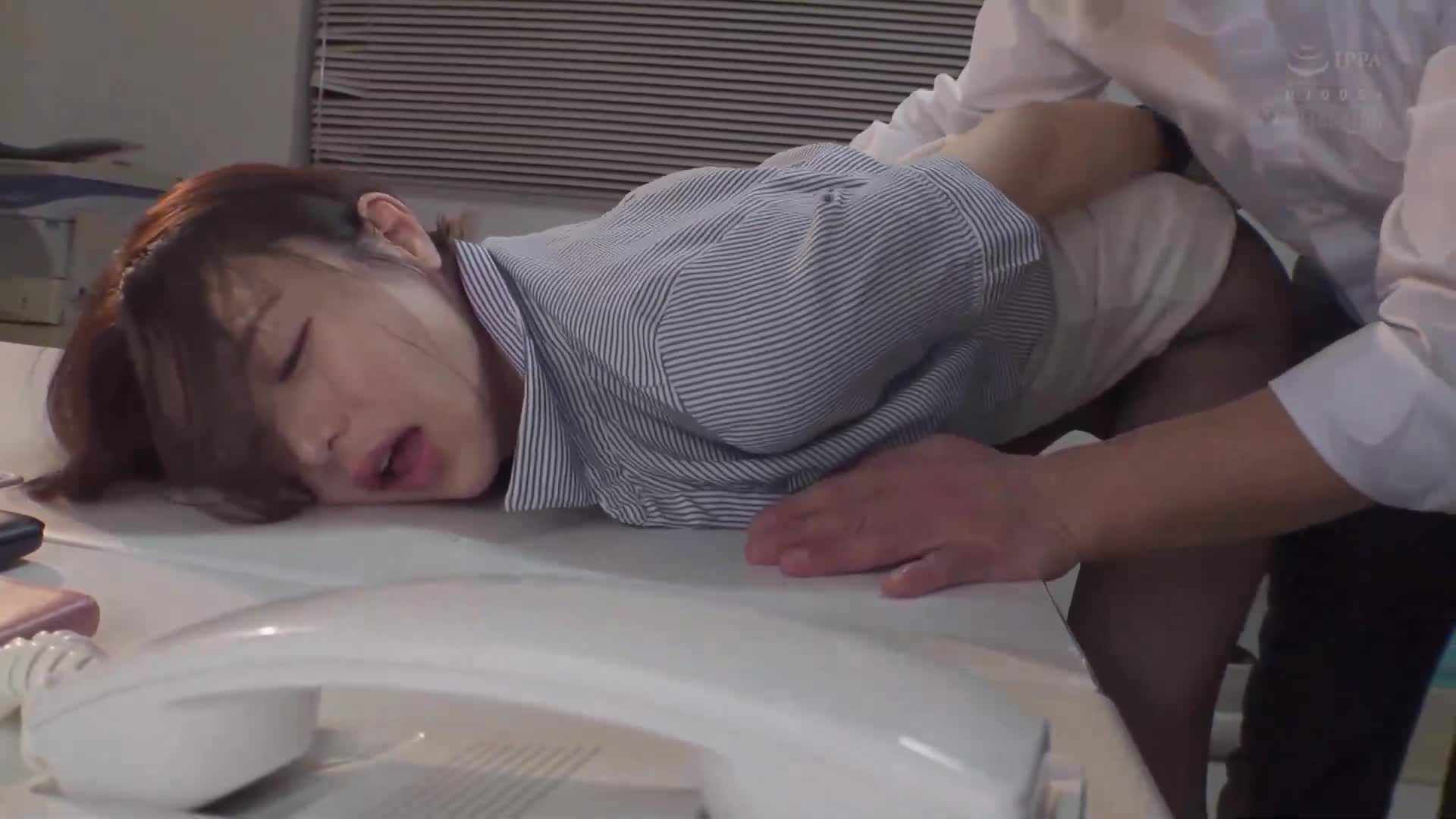 Shiramine Miu, a female boss who continues to cum by an incompetent subordinate who &quot;sucks&quot; his clitoris until his lower body is shaking - AV大平台-Chinese Subtitles, Adult Films, AV, China, Online Streaming