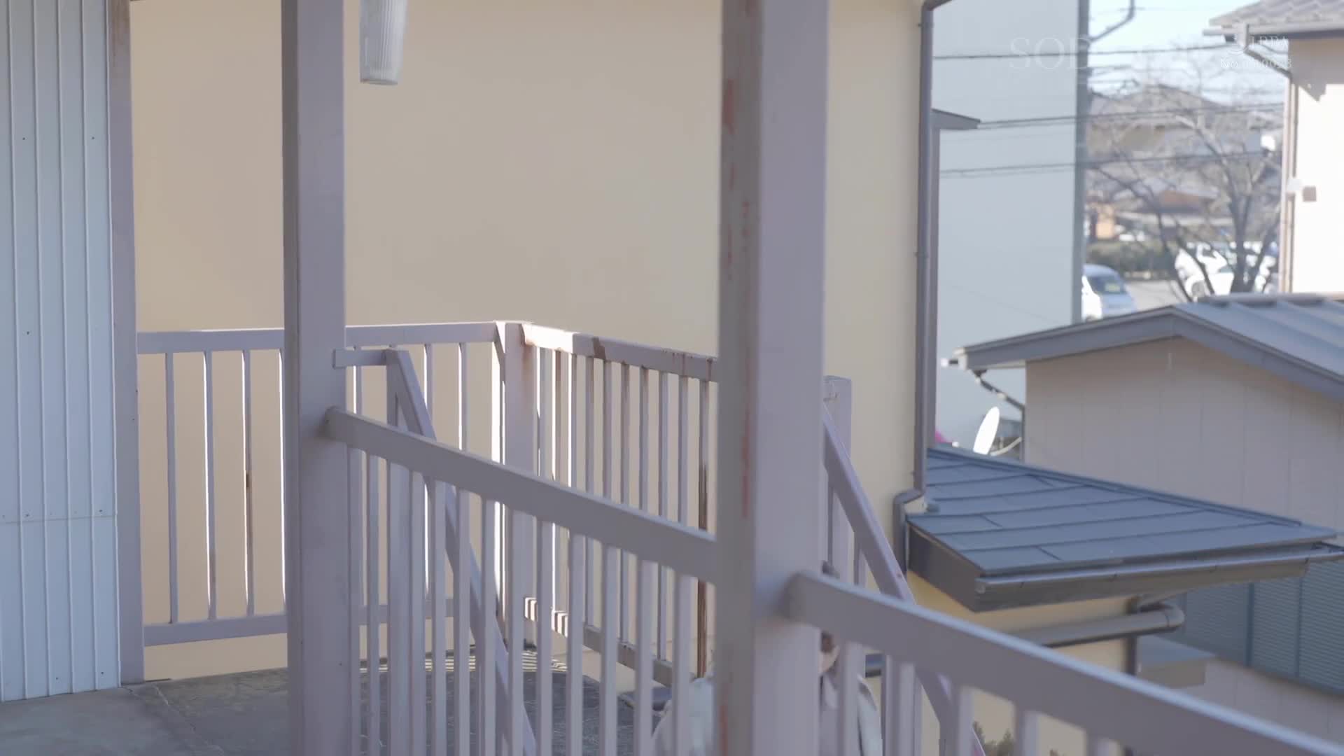 The beautiful wife who lives next door to my apartment is sexually unsatisfied. Through the 10cm diameter hole in the wall that appeared due to a quarrel between the couple, I violently penetrated the deep vagina in a standing position for 5 days. - AV大平台-Chinese Subtitles, Adult Films, AV, China, Online Streaming