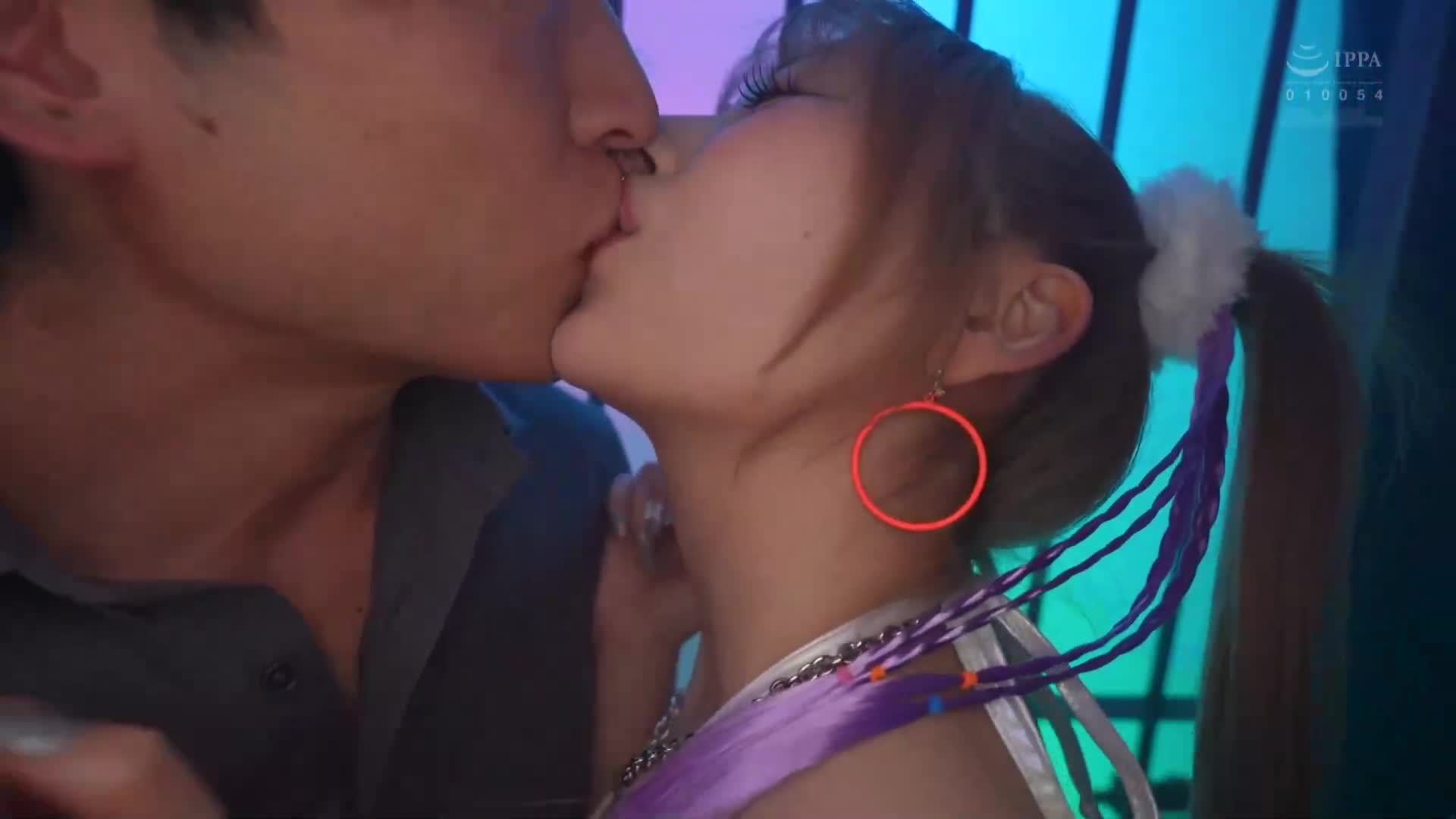 底无性欲强贪婪摇动屁股空空十发 巨臀肉感发情辣妹钉打骑乘位 淫荡辣妹在危险期前诱惑性欲最大阳具立即连续内射 - AV大平台-中文字幕,成人影片,AV,国产,线上看