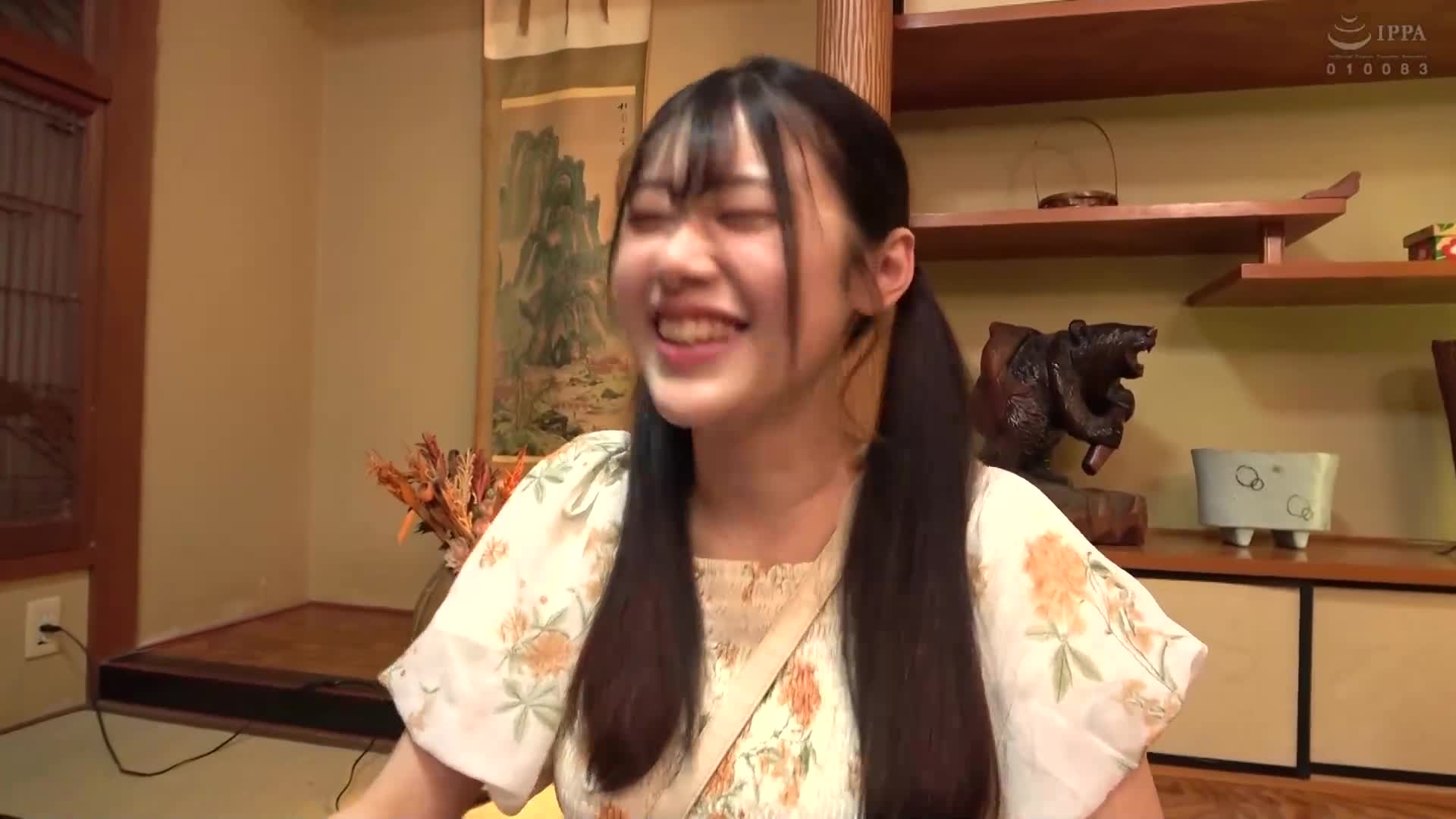 普通男女監視AV巨乳女大學生！你能只用毛巾在男浴裡洗我的雞雞嗎？ 6 在男顧客勃起的陰莖包圍下，她害羞地撫摸、吮吸，把精液全部吐出來！她的陰部在極限任務中變得火熱，她大汗淋漓地中出性愛！共25次 - AV大平台 - 中文字幕，成人影片，AV，國產，線上看