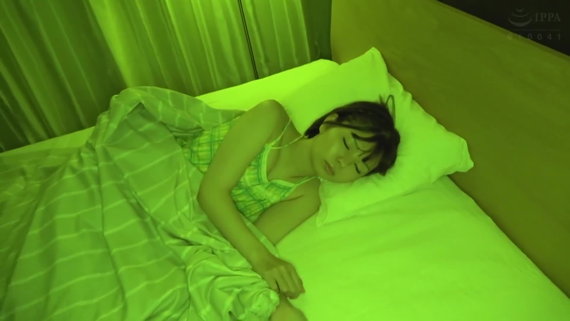 My brother broke up with her and couldn&#039;t have sex, so from that day onwards he started playing with me and had sex without contraception when he was sleeping at night. Little sister rape - AV大平台-Chinese Subtitles, Adult Films, AV, China, Online Streaming