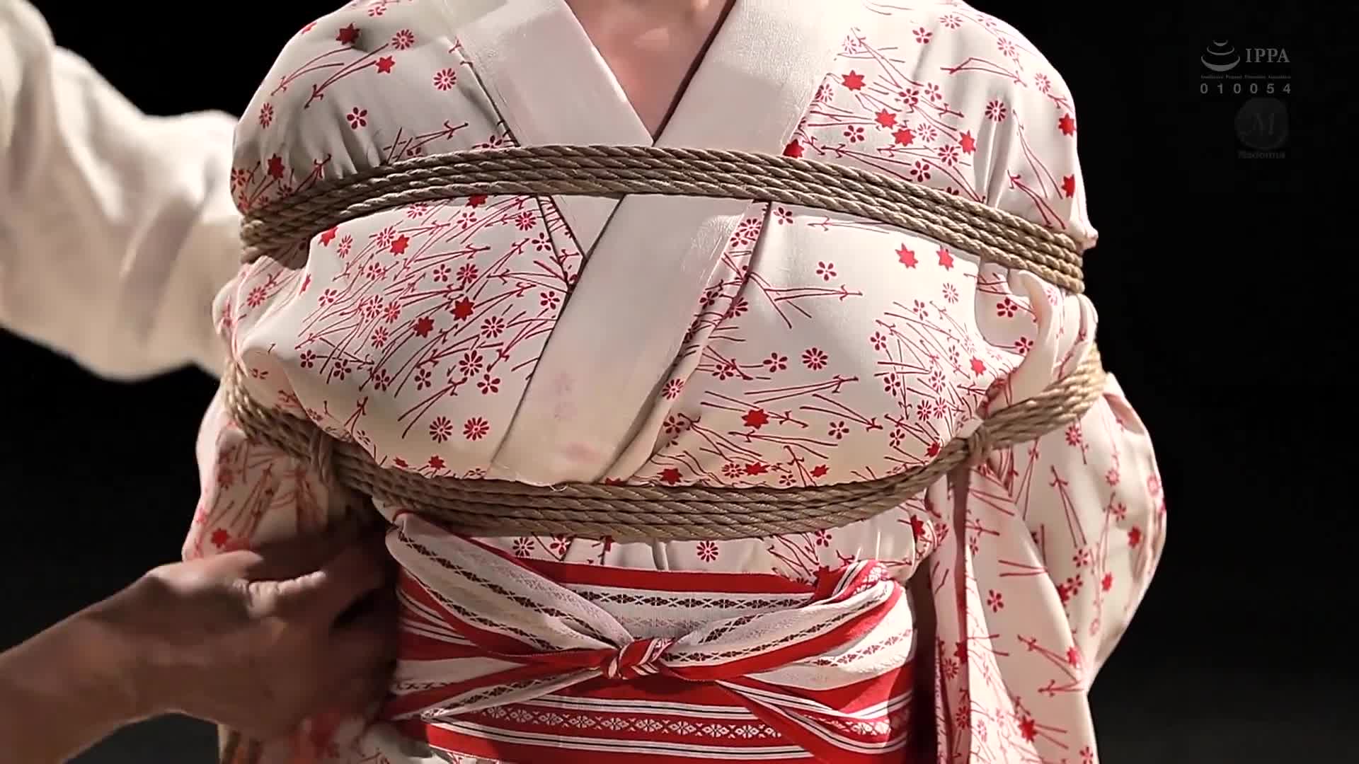 一色桃子【 Madonna100作品纪念】 我把我最爱的妻子交给被绑紧的表演。 唉…你被绑得如此淫荡。 - AV大平台-中文字幕,成人影片,AV,国产,线上看
