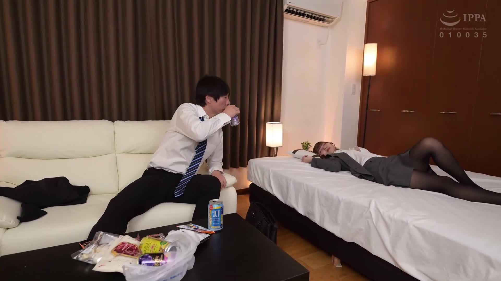 为什么只订了一间房间！ ？居然要和年长部下的优秀鸡鸡共用房间，让我如痴如醉… 逢泽美优 - AV大平台-中文字幕,成人影片,AV,国产,线上看