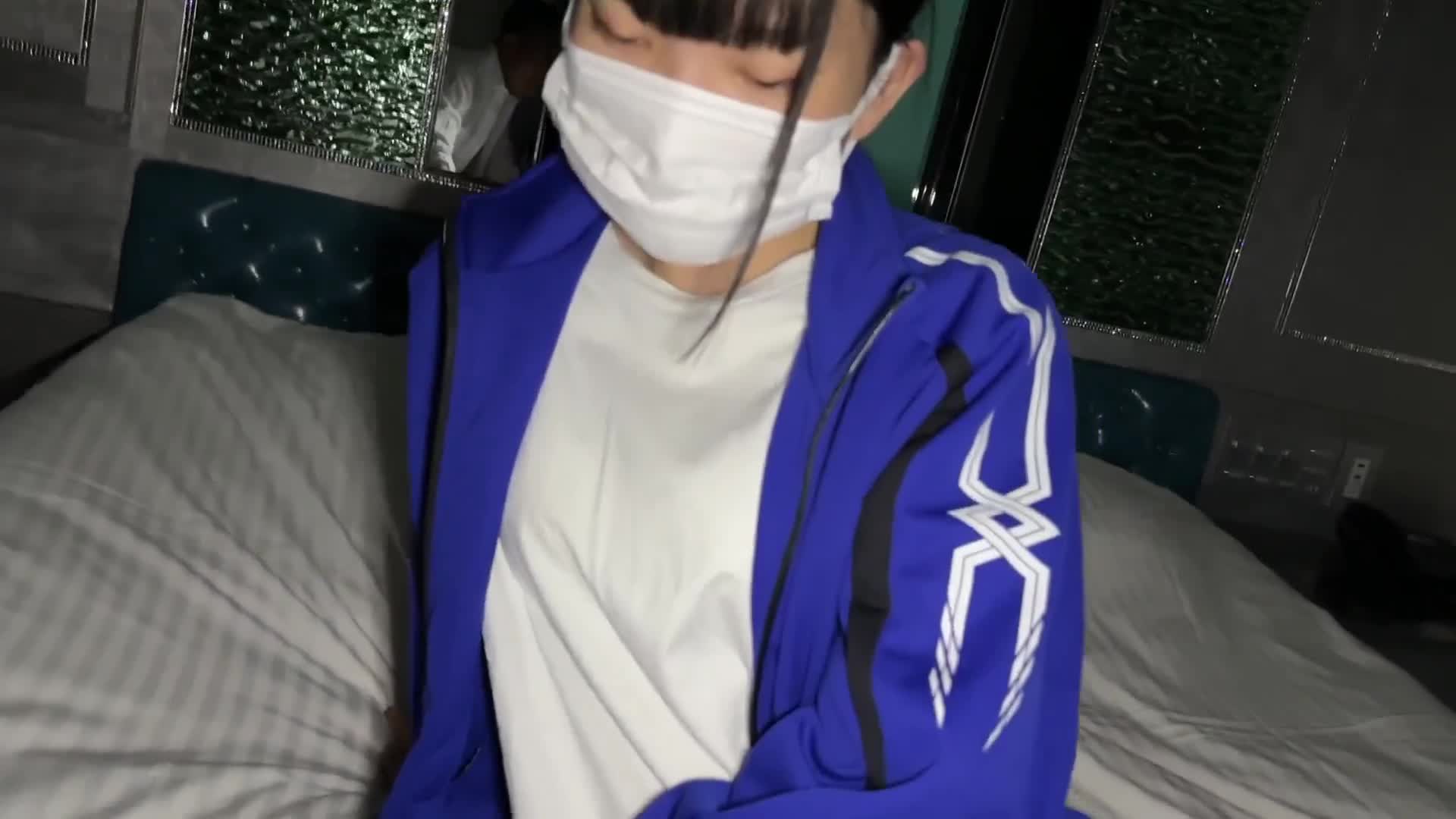 【处女丧失】小柄网球队成员穿著常用的运动服进行两次无保险套生交。 - AV大平台-中文字幕,成人影片,AV,国产,线上看
