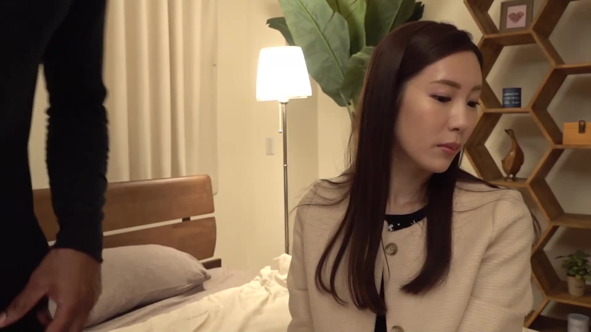 黑人巨大马拉 犯●的日本人年轻妻子 为结婚基金而陷入危险的兼职陷阱。纤细身躯被插入极粗龟头的四人凌●轮● 水端麻美 - AV大平台-中文字幕,成人影片,AV,国产,线上看