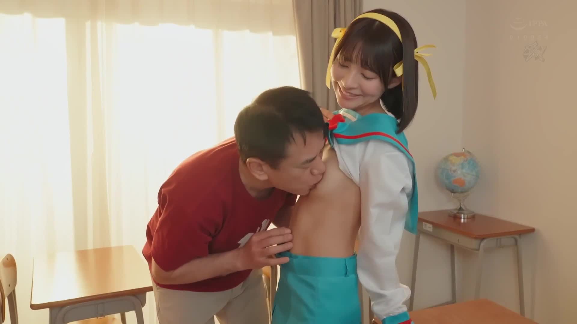 痛苦的摄影师被小恶魔诱惑，坠入真爱的深渊，淫荡的角色扮演者举办秘密的中出拍摄会。东条夏 - AV大平台-中文字幕,成人影片,AV,国产,线上看