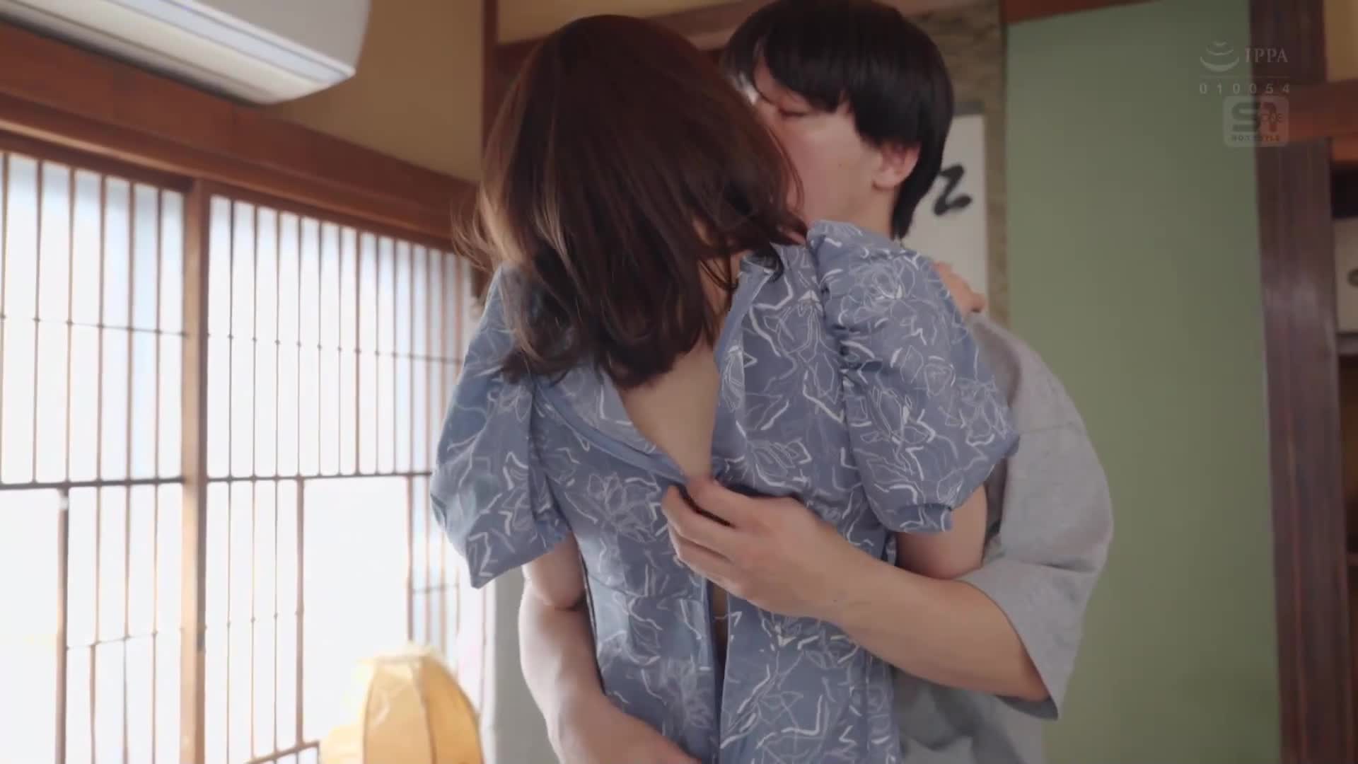 August 26th, the night of the fireworks display We&#039;ve always had unrequited love, and we&#039;ve become united, devoured our bodies as if to smash our &#039;loves&#039; of more than a dozen years. - AV大平台-Chinese Subtitles, Adult Films, AV, China, Online Streaming
