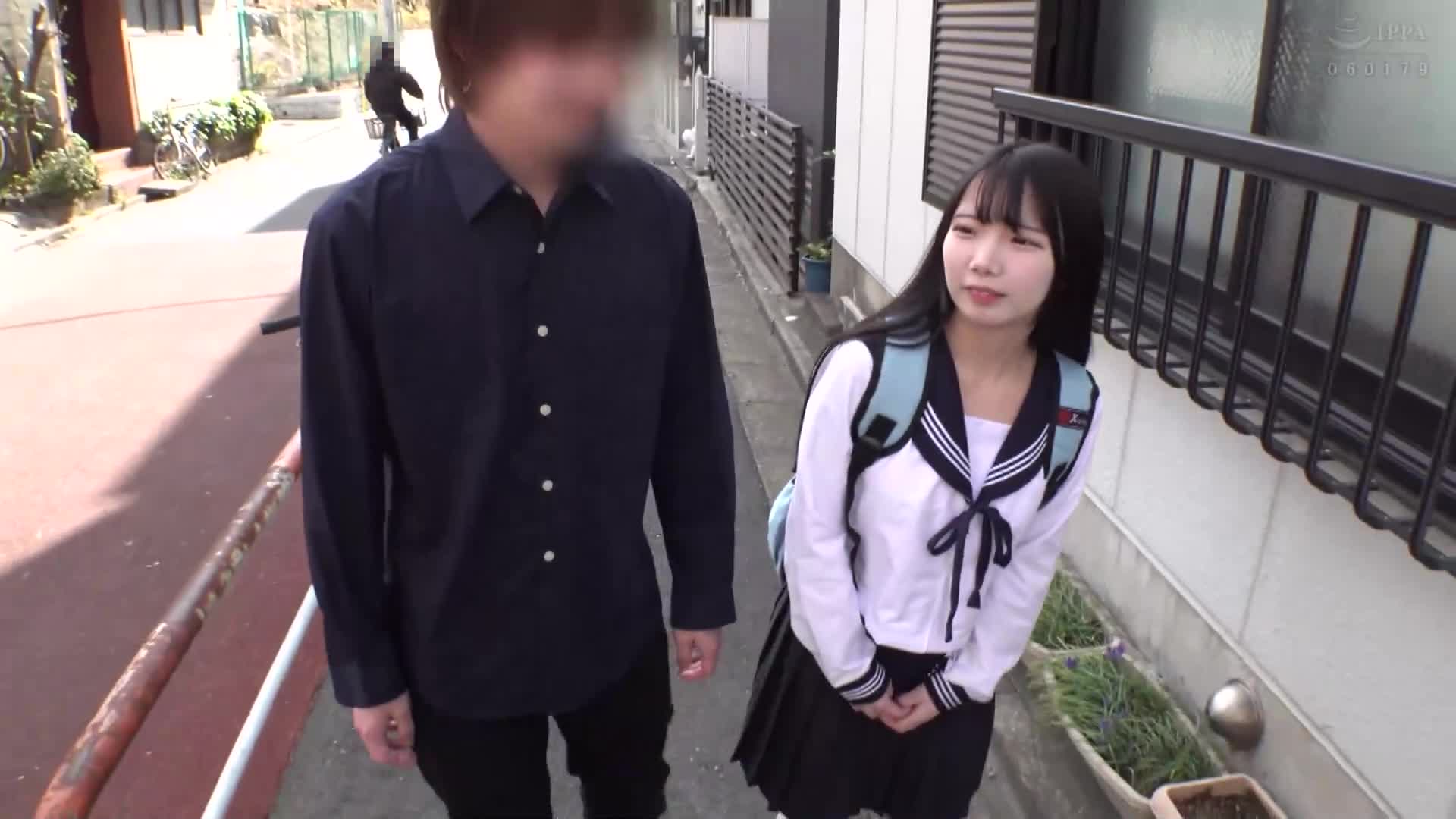 學校放學後，可愛的妹妹和處男哥哥一起去油壓按摩店體驗摩擦陰莖和陰道的素股！？害羞的油壓按摩...妹妹的身體讓處男哥哥的陰莖完全勃起ww 哥哥和妹妹互相摩擦陰道和陰莖，腦袋一片混亂，最終發生近親相姦的性交！？ - AV大平台 - 中文字幕，成人影片，AV，國產，線上看