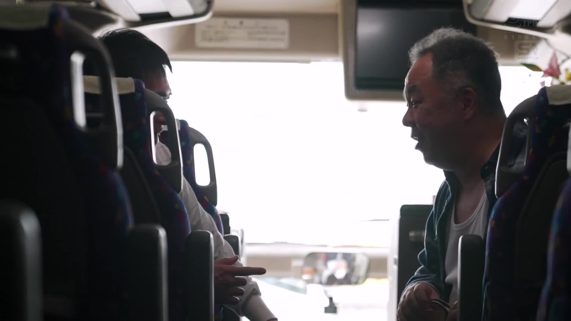 Beautiful bus guide who is taken responsibility for their body. A bus tour with 18 ejaculation and ejaculation that doesn&#039;t end with the vigorous old man passengers, miru - AV大平台-Chinese Subtitles, Adult Films, AV, China, Online Streaming