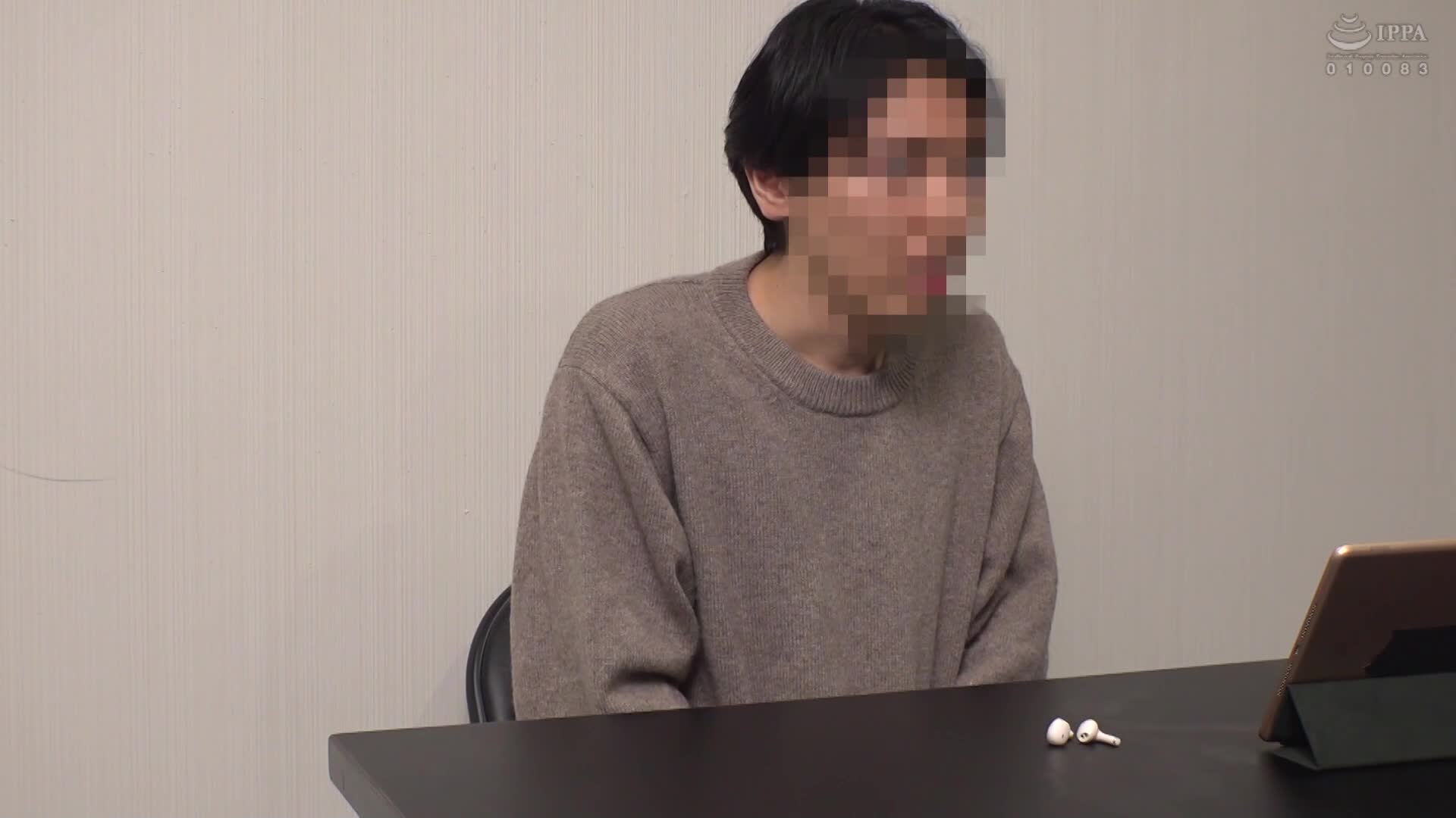 一般男女监控AV 大学生情侣限定 男友寝取愿望实现企划！裸体素描中对心爱的女友不停大量精液集体射击！总共射出168发！浓厚精子大量洒满全身，让自豪的巨乳、脸、头发、脚趾都被白浊液体覆盖！男友不知情的精液淹没… - AV大平台-中文字幕,成人影片,AV,国产,线上看