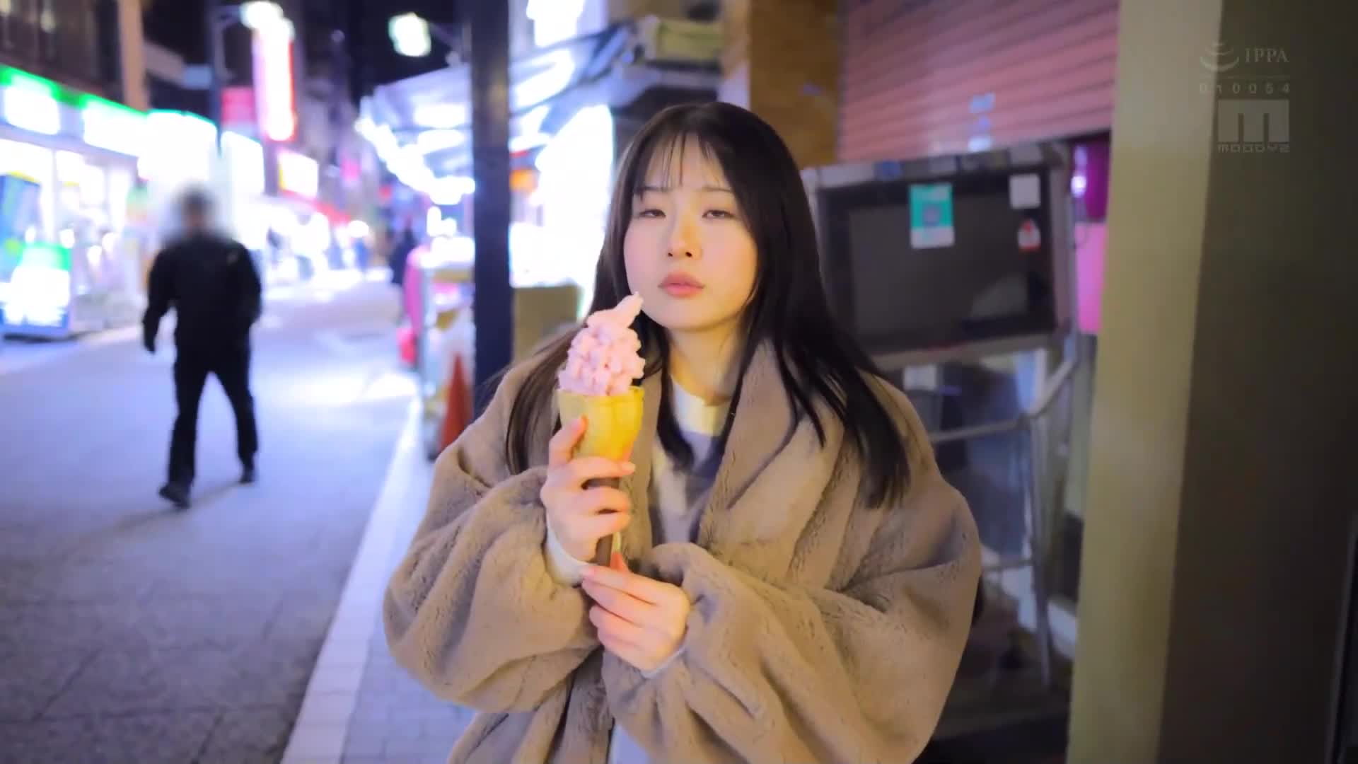 我想保护这个笑容和纯白丰满的F罩杯身体。身材100分，笑容150分，性格200分！ ！ 现役女子大生AV出道。樱庭桃菜 - AV大平台-中文字幕,成人影片,AV,国产,线上看
