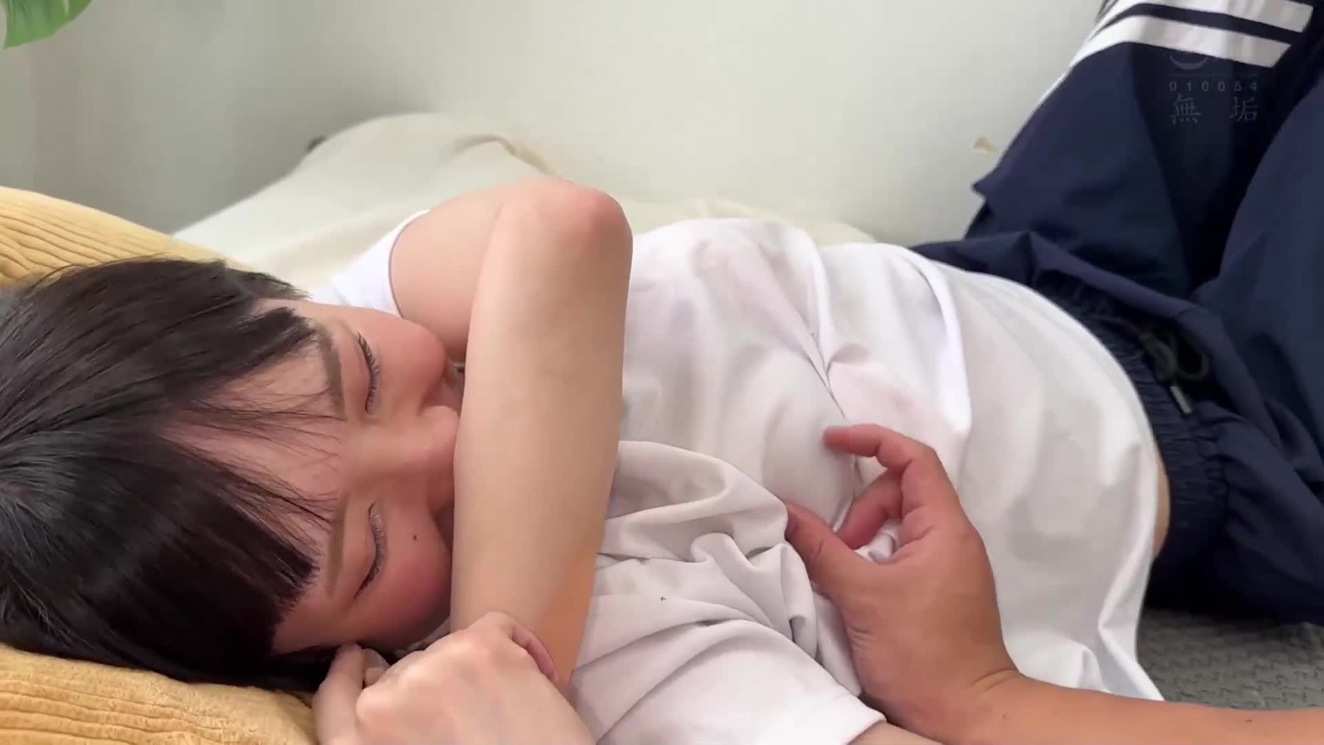 部活动回来后满身大汗的美少女与穿着练习服的即兴青春性爱！运动部女孩们6人淫乱中出精选 - AV大平台-中文字幕,成人影片,AV,国产,线上看
