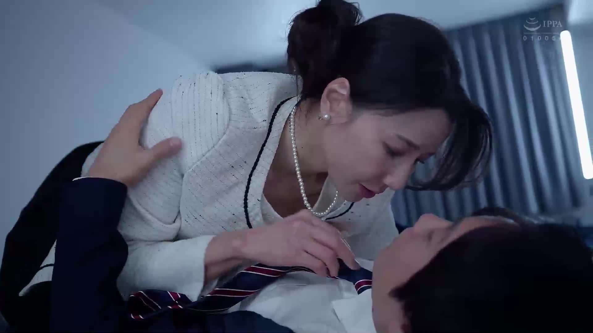 畢業典禮後...送給長大成人的你的繼母的禮物—。加藤綾野 - AV大平台 - 中文字幕,成人影片,AV,國產,線上看 畢業典禮後...送給長大成人的你的繼母的禮物—。加藤綾野 - AV大平台 - 中文字幕,成人影片,AV,國產,線上看