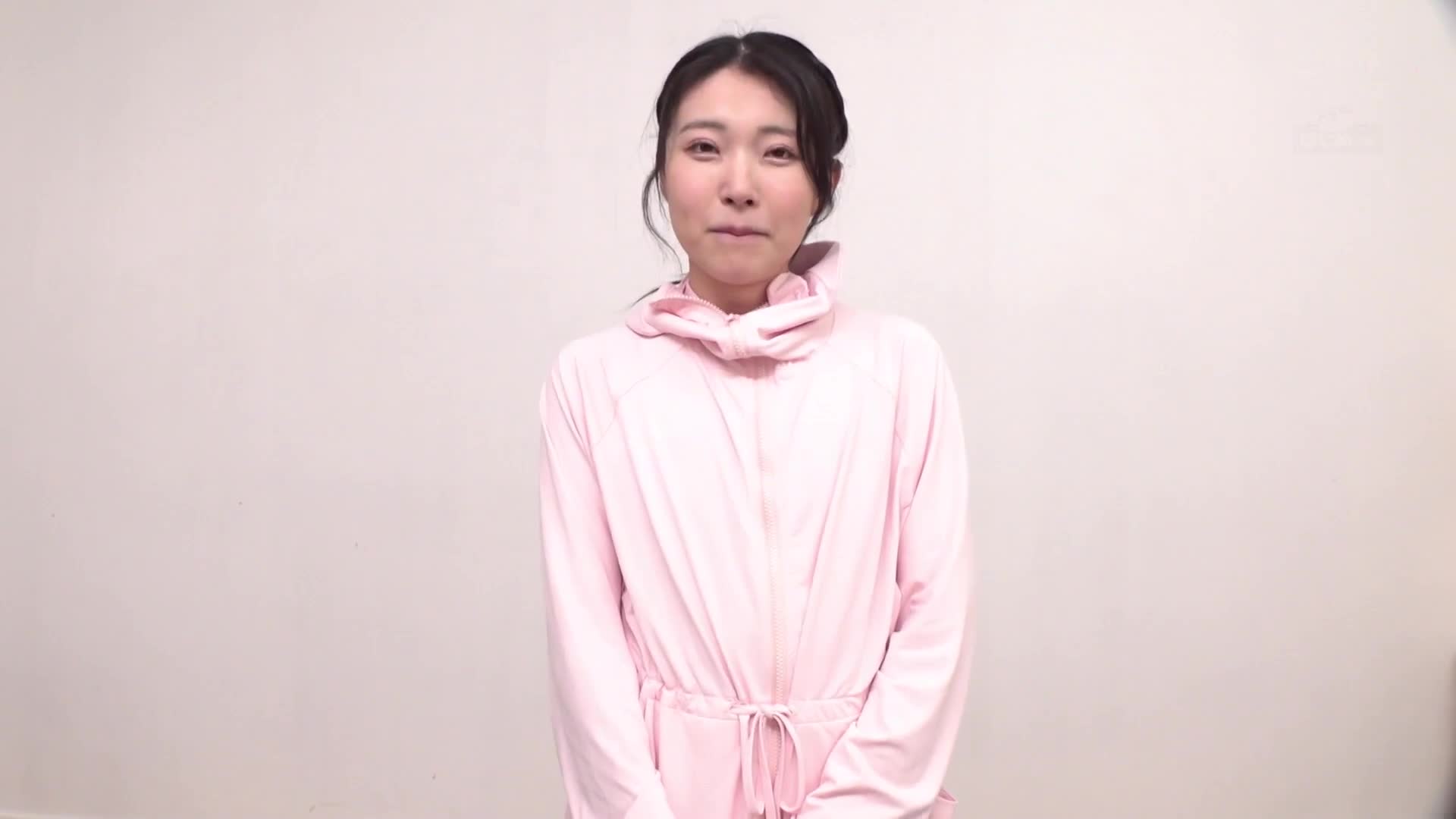 陰道緊繃超震動深蹲！拉起橫桿做舉重，挑戰在超高腰狀態下忍耐到高潮！在陰蒂受擦與振動機器追擊下，敏感早洩女孩因失禁而在懲罰遊戲中接受生插SEX！ - AV大平台 - 中文字幕，成人影片，AV，國產，線上看