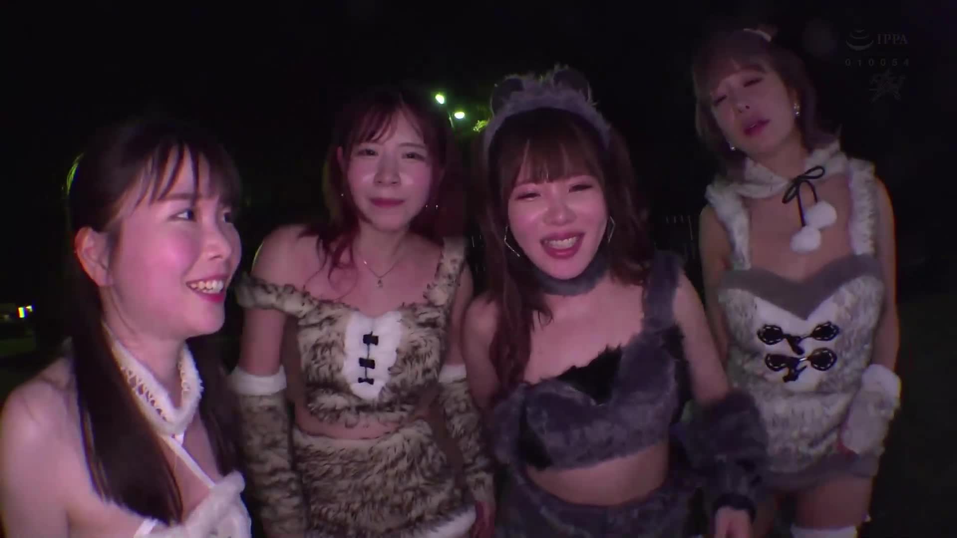 這些傢伙真是太過分了～什麼都可以嗎！？性慾強烈的淫蕩女人們，唾液滴滴答答地混入，一旦被淫蕩女人們入侵，我就完蛋了！滿滿的內射，滑溜溜的！爆操鬼神般的性交。沙月恵奈、有村望、二宮桃、藤田柚子 - AV大平台 - 中文字幕，成人影片，AV，國產，線上看